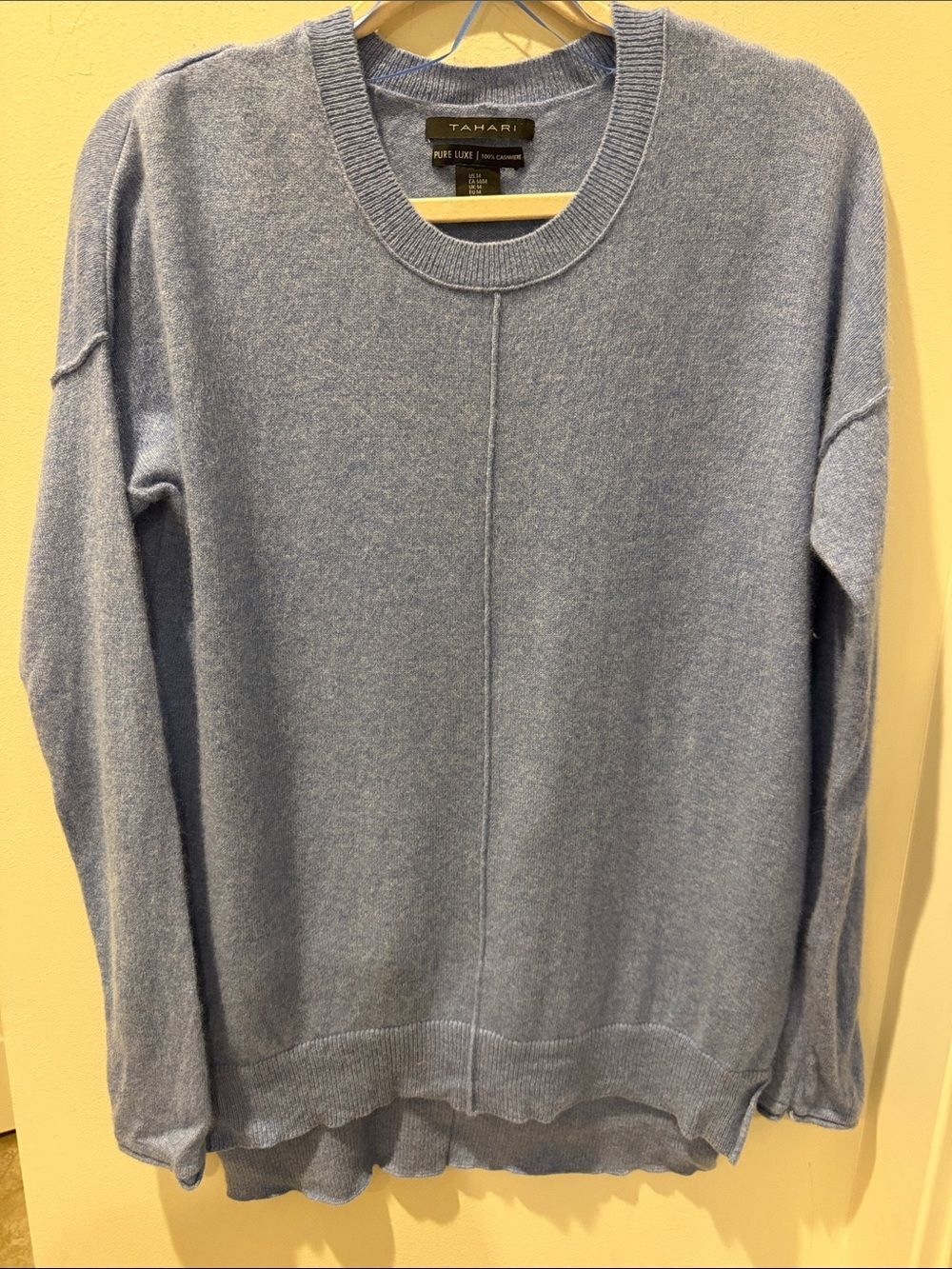 Tahari Women’s Sky Blue Cashmere Pure Lux Crewneck Sweater long sleeve size M